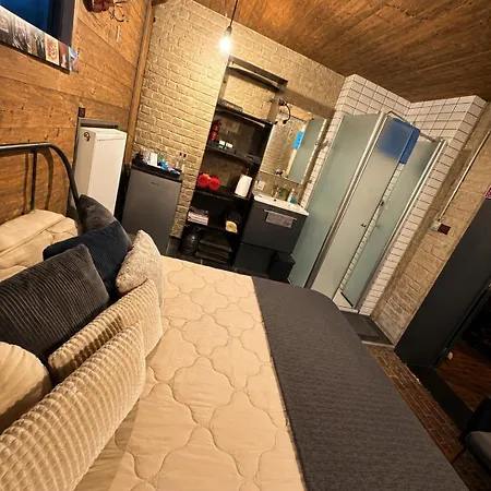 Secret Room Tournai Home - Votre chambre coquine-3