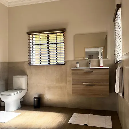 Family Garden Suite - Sleeps 4-3