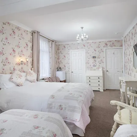 The Wescoe Guesthouse-3