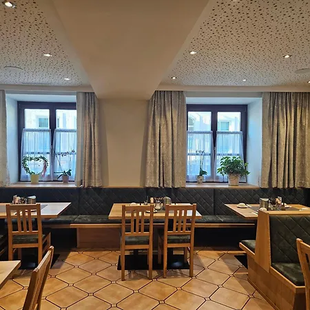 Gasthof - Restaurant Loecker-3