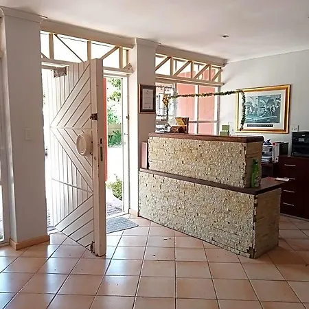 Broadway Guest House Bellville-3