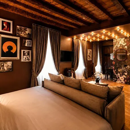 Vitrum - Como Luxury Suites-2