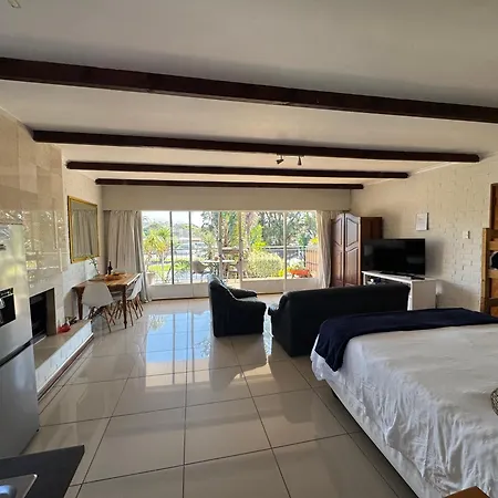 Eagles Rest Guest House-2