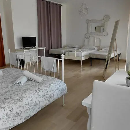 Castello Aragonese Rooms-3