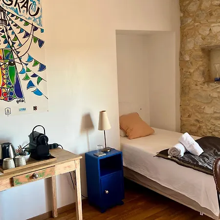 La Maison Des Autres, piscine chauffée, chambres d'hôtes, proche d'Uzès, Nîmes, Pont du Gard, Alès-3