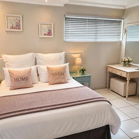Bay Breeze Guesthouse Selfcatering-3