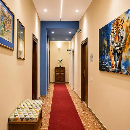 Sweet Life Guesthouse Hospety Group-2