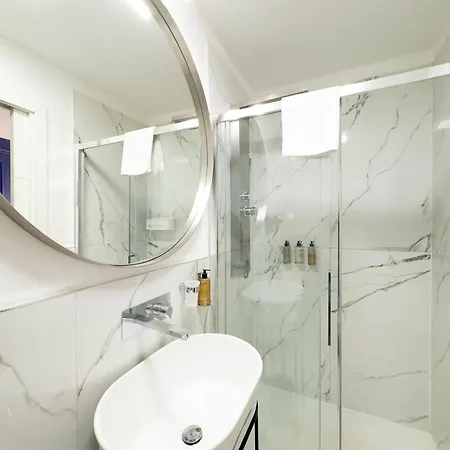 Alto Apartment-2