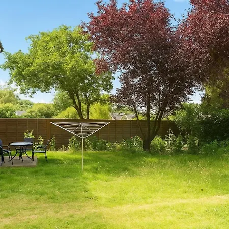 High Trees Guest House Gatwick-2