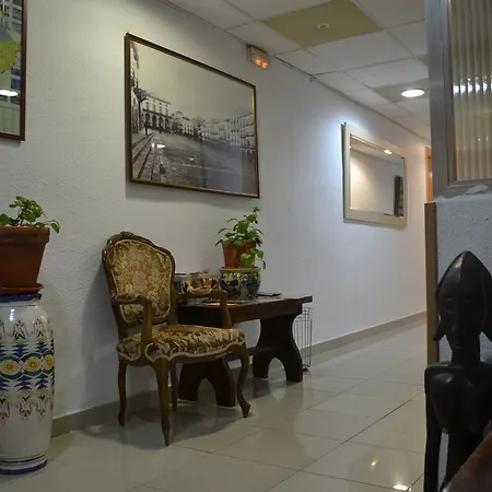 Hostal Al-Qazeres-2