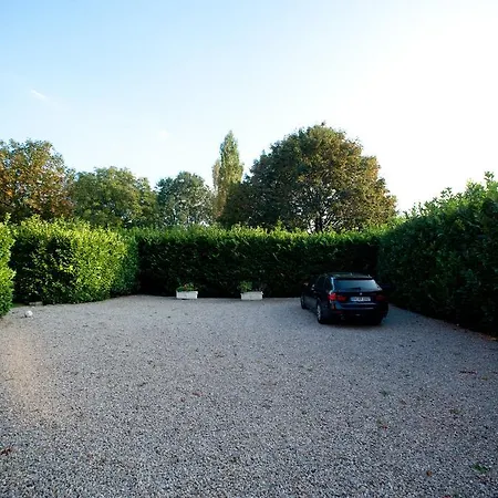 Chateau Neufays-2