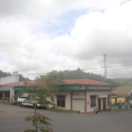 Hotel Reventazon & Guesthouse-3