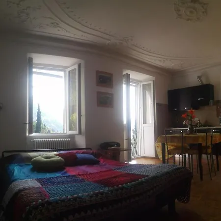 B&B 104-3