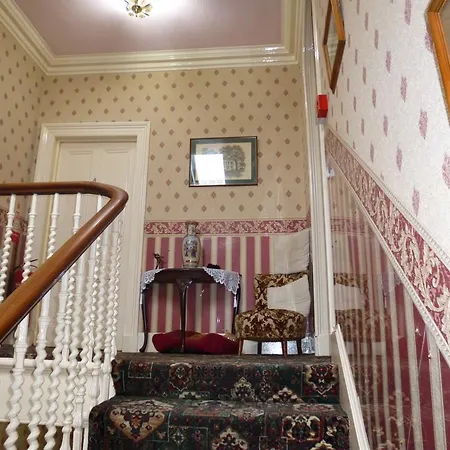 Macdonald House-3