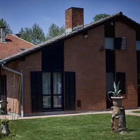 Guest House Kapetanova Kuca-2