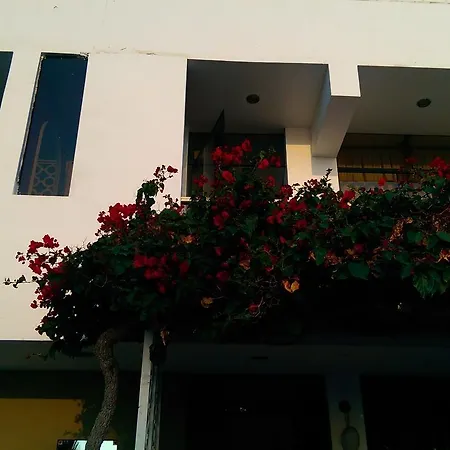 Hostal La Rivera-3