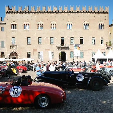 Palazzo Castiglioni Luxury Suite And Rooms-2