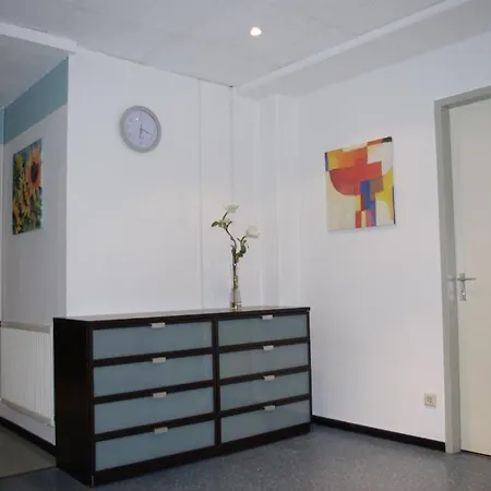 Thomas Rooms-3