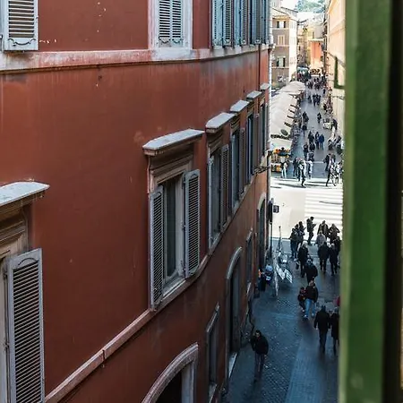 Trevi & Pantheon Luxury Rooms-2