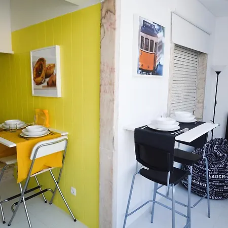 4U Lisbon Guesthouse-2