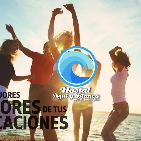 Hostal Azul y Blanco-3