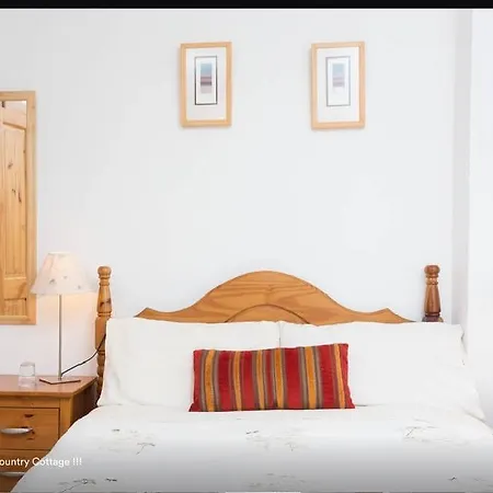 Toomullin House Accommodation-2