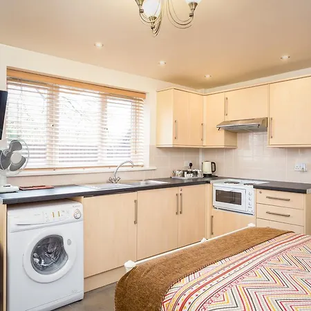Arden Park Ensuite Rooms-2