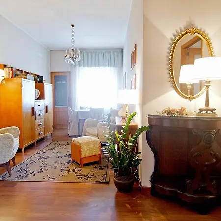 Mimi Rooms-3