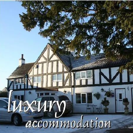 Newark Lodge Guest House-2