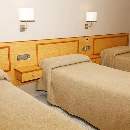 Hostal Nuevo Colon-3