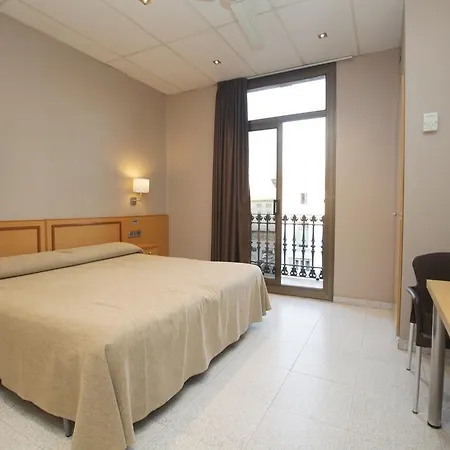 Hostal Nuevo Colon-2