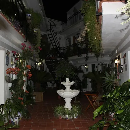 Hostal El Patio-2