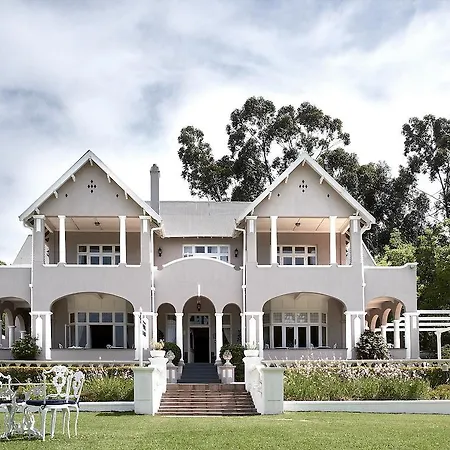 Parkes Manor-3