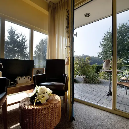 Bed & Breakfast 'Op 7'-2