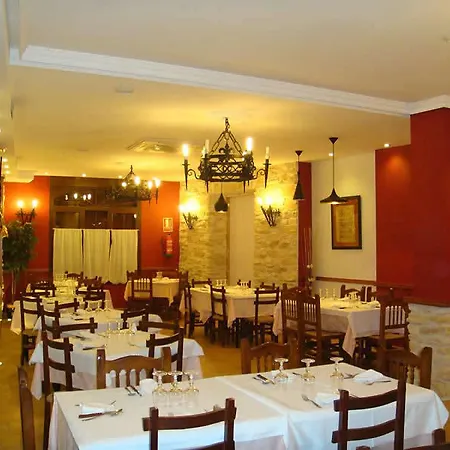 Hostal Los Claveles-2