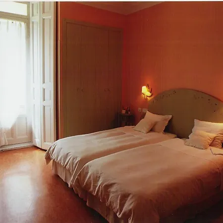 Hostal Fornos-3