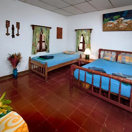 Charly'S Guest House-2