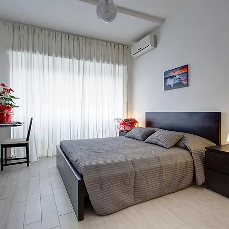 Elements Guest House Roma-2
