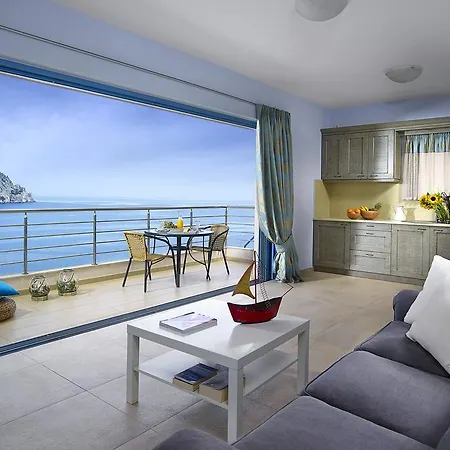 Xenia Residence&Suites-2