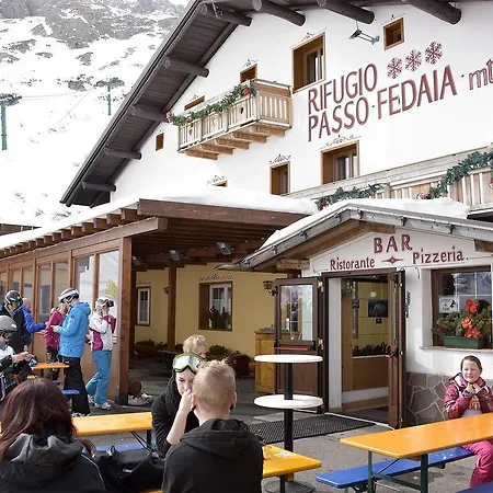 Rifugio Fedaia-3