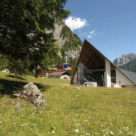 Rifugio Fedaia-2