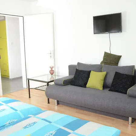 Guesthouse Casa Esperanza Basel-3