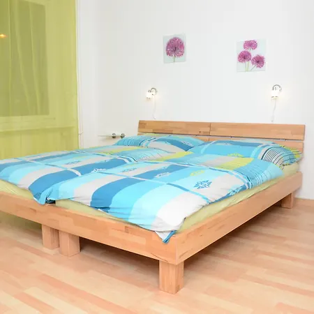 Guesthouse Casa Esperanza Basel-2