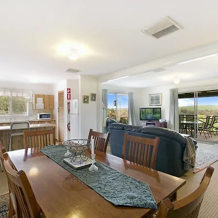 Hillside Country Retreat-2