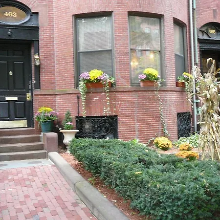 463 Beacon Street Guest House-2