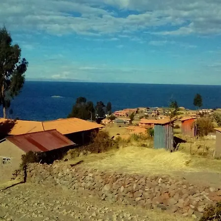 Casa Titicaca Amantani-3