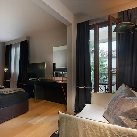 Charming House Dd724-2