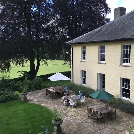 Broomfield House-3