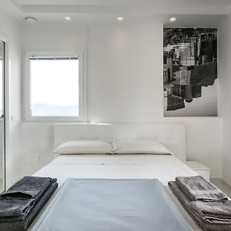 Al Molo Sea View Rooms-2