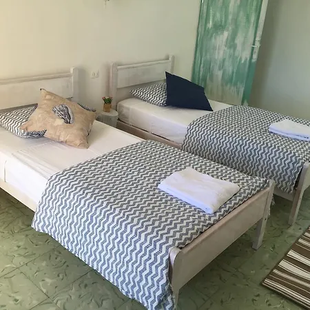La Marina De Maria Guest House-2